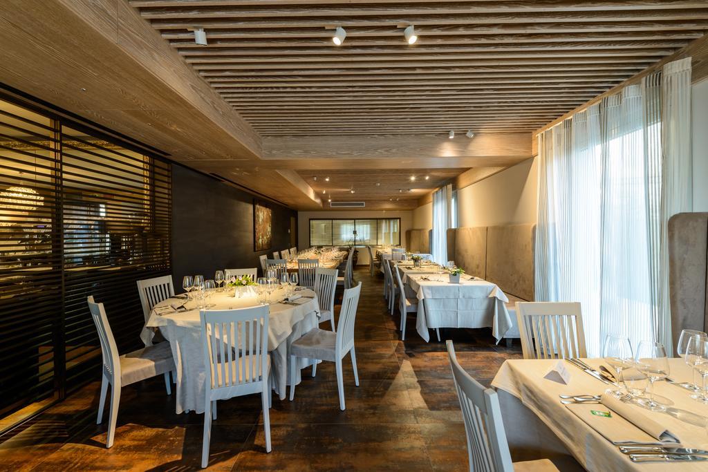 Hotel Ristorante La Rosina มารอสติกา ภายนอก รูปภาพ