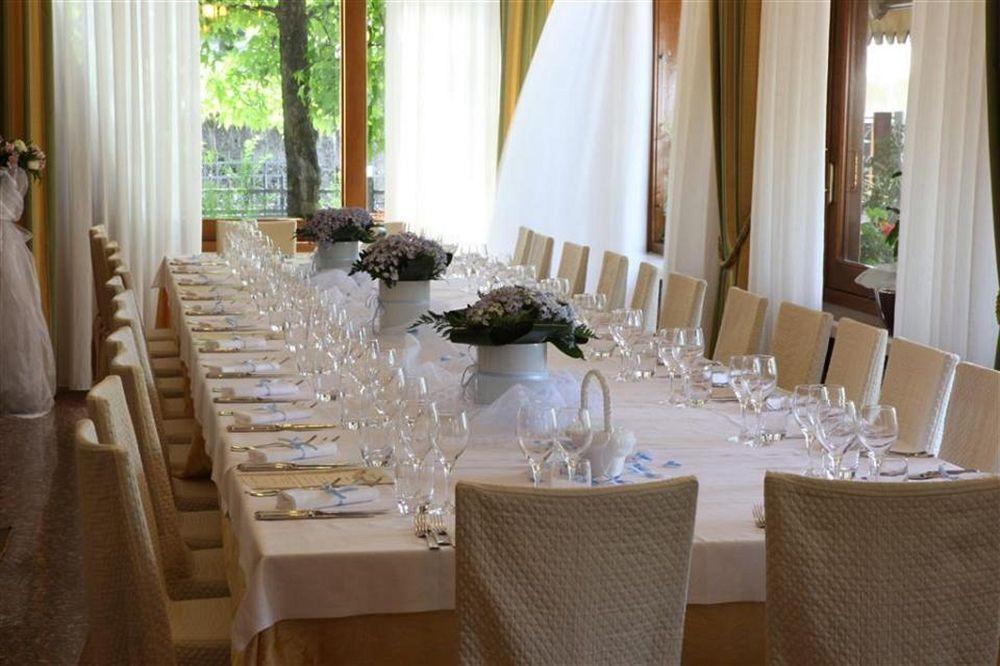 Hotel Ristorante La Rosina มารอสติกา ภายนอก รูปภาพ