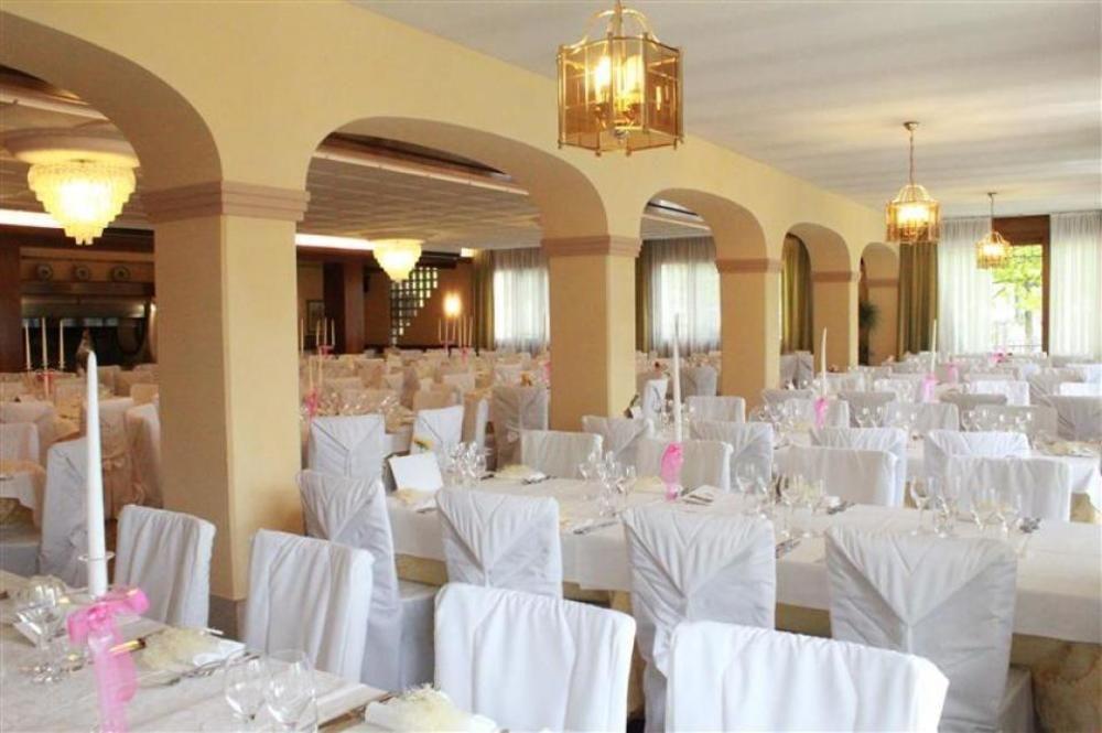 Hotel Ristorante La Rosina มารอสติกา ภายนอก รูปภาพ