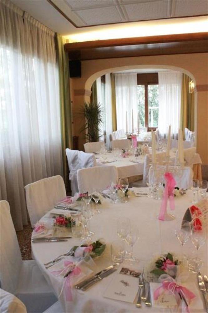 Hotel Ristorante La Rosina มารอสติกา ภายนอก รูปภาพ